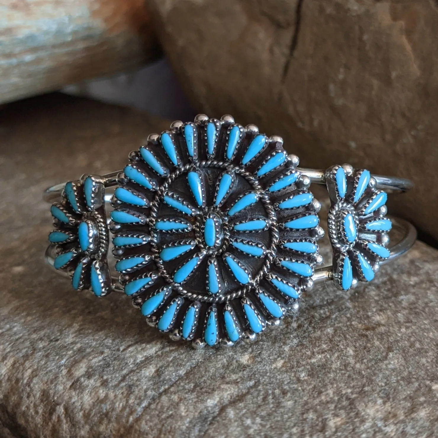 Zuni Petit Point Turquoise Cuff by Judy Wallace GJ-BRC-0076